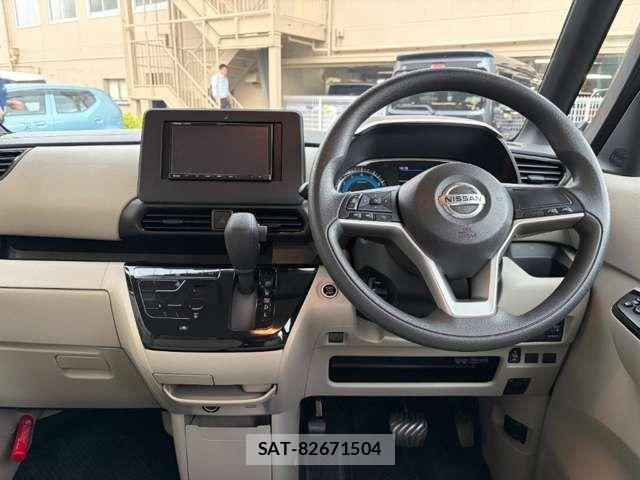 Nissan ROOX 2020-05 8368484-1