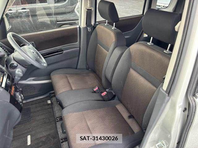 Nissan ROOX 2011-09 8368494-20