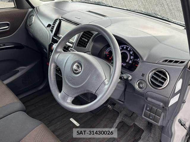 Nissan ROOX 2011-09 8368494-23