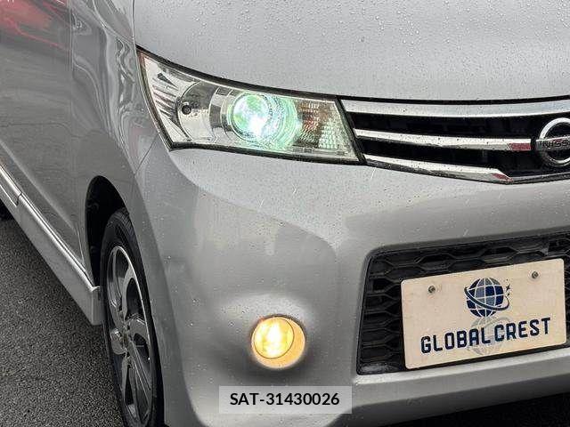 Nissan ROOX 2011-09 8368494-29