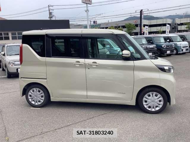 Nissan ROOX 2020-12 8368465-15