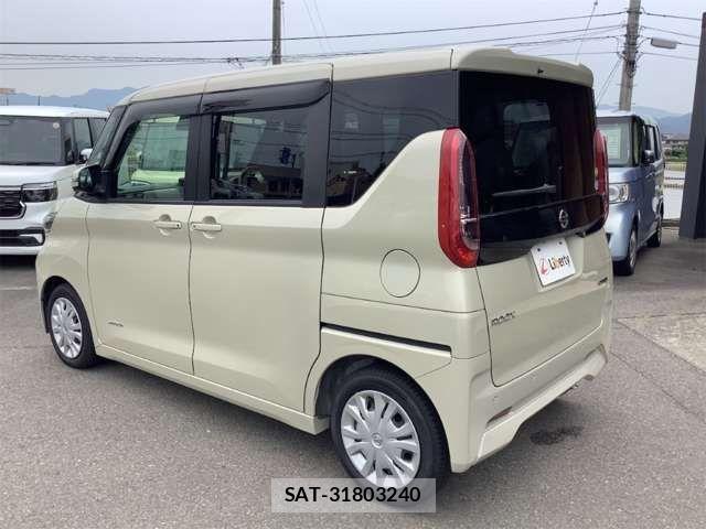 Nissan ROOX 2020-12 8368465-18