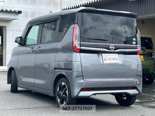 Nissan ROOX 2021-06 8368437-9