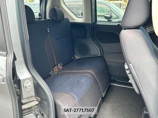 Nissan ROOX 2021-06 8368437-18