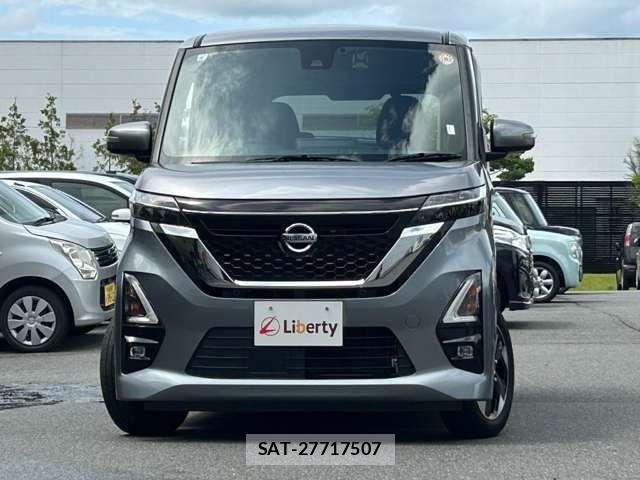 Nissan ROOX 2021-06 8368437-4