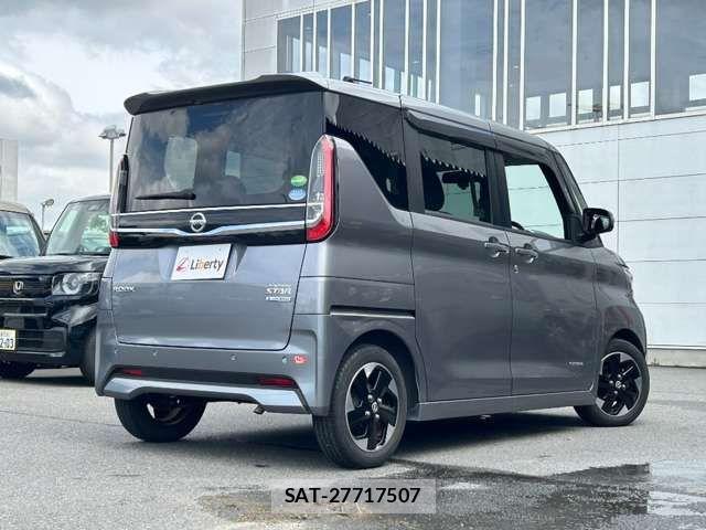 Nissan ROOX 2021-06 8368437-7