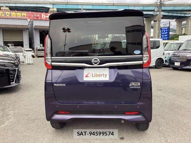 Nissan ROOX 2021-09 8368453-12