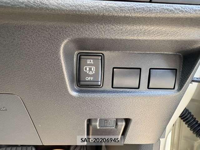 Nissan ROOX 2023-12 8368418-7