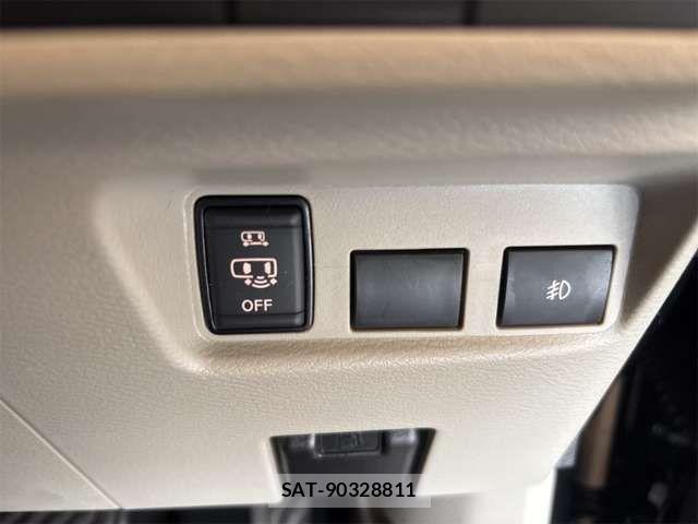 Nissan ROOX 2021-06 8368475-6