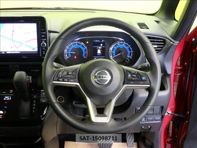 Nissan ROOX 2022-03 8368455-9
