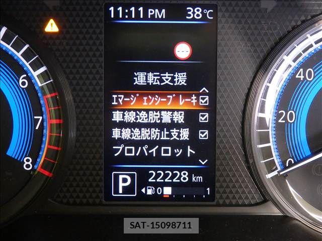 Nissan ROOX 2022-03 8368455-12