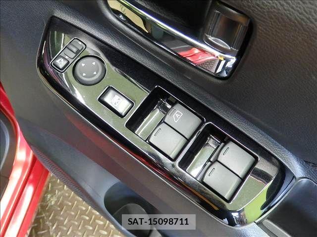 Nissan ROOX 2022-03 8368455-18