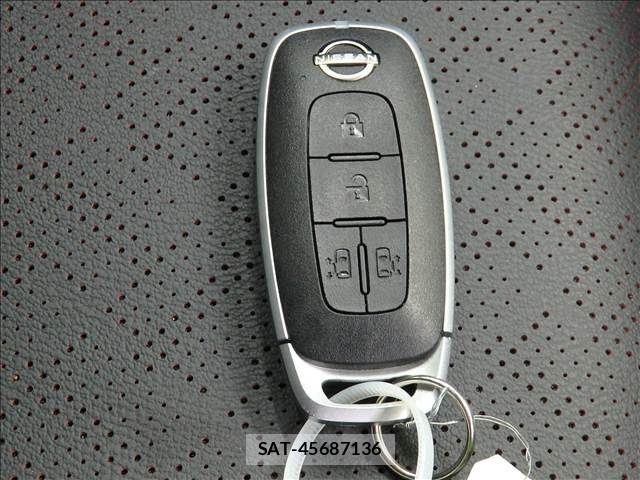 Nissan ROOX 2023-05 8368416-14