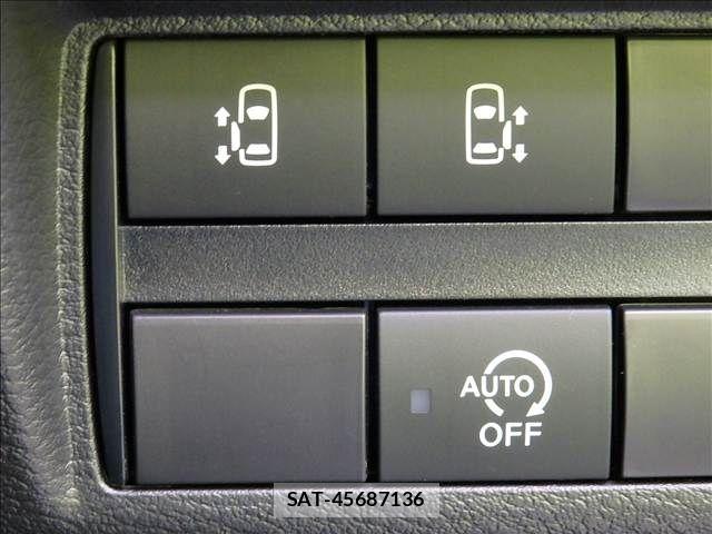 Nissan ROOX 2023-05 8368416-16