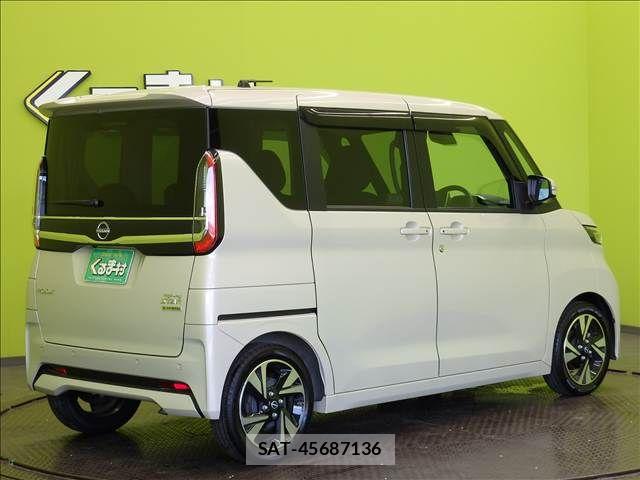 Nissan ROOX 2023-05 8368416-1