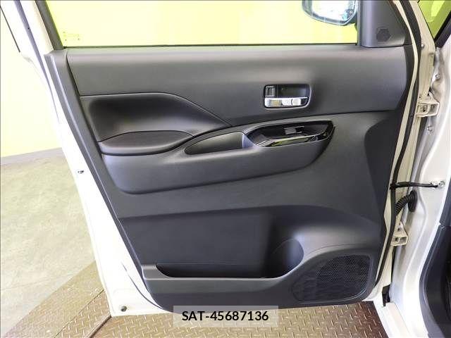 Nissan ROOX 2023-05 8368416-28