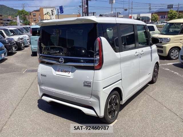 Nissan ROOX 2022-05 8368431-4