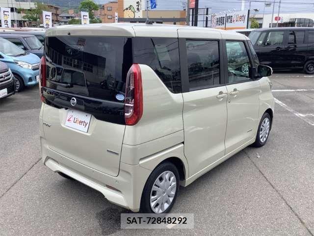 Nissan ROOX 2021-10 8368448-4