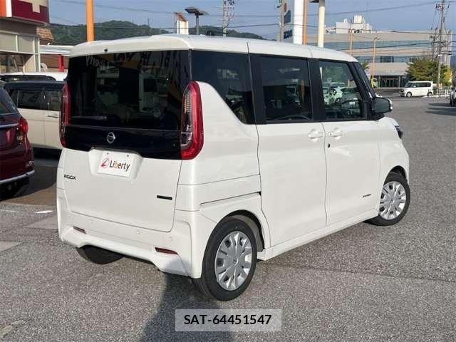 Nissan ROOX 2022-07 8368471-13
