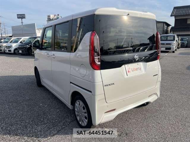 Nissan ROOX 2022-07 8368471-15