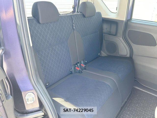 Nissan ROOX 2020-05 8368428-9