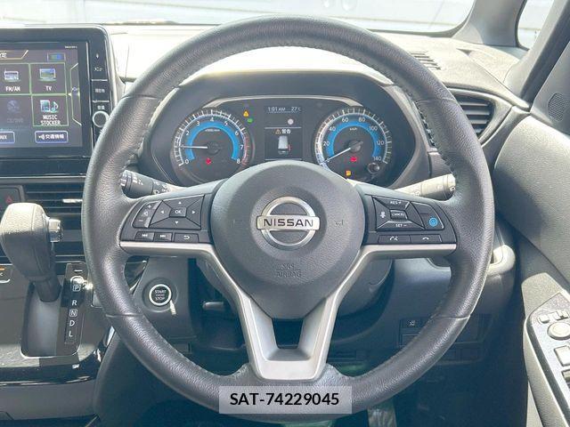 Nissan ROOX 2020-05 8368428-11