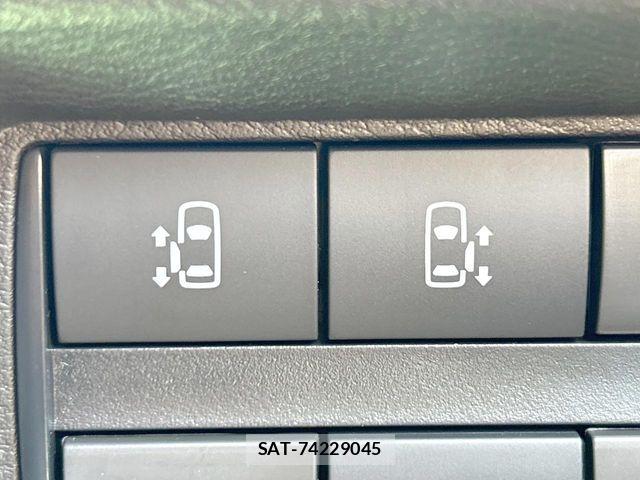 Nissan ROOX 2020-05 8368428-5