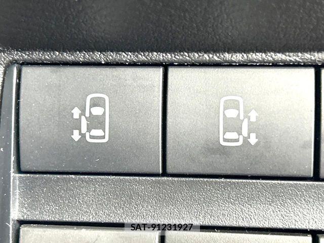 Nissan ROOX 2022-07 8368422-4