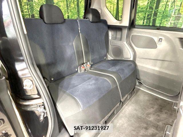 Nissan ROOX 2022-07 8368422-8
