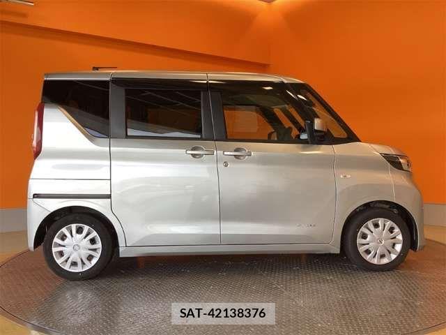Nissan ROOX 2023-03 8368458-9