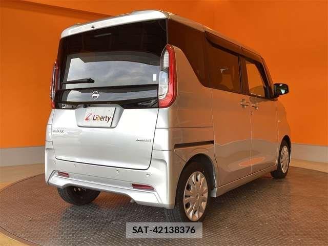 Nissan ROOX 2023-03 8368458-10