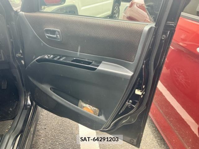 Nissan ROOX 2011-12 8368497-11