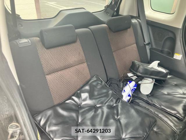 Nissan ROOX 2011-12 8368497-15