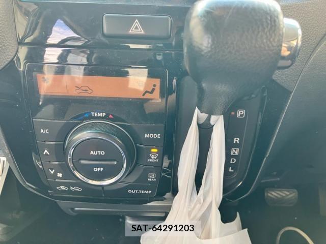 Nissan ROOX 2011-12 8368497-20