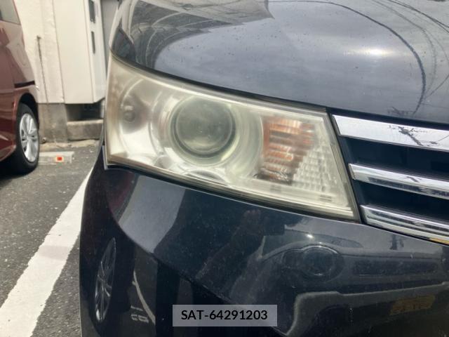 Nissan ROOX 2011-12 8368497-2
