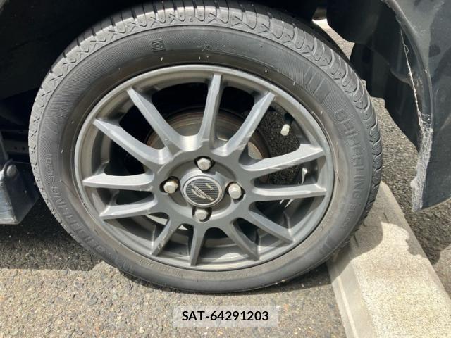 Nissan ROOX 2011-12 8368497-8