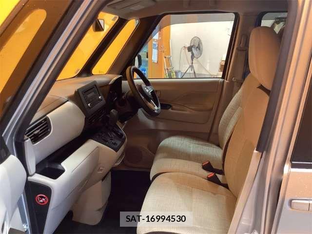 Nissan ROOX 2022-03 8368488-11