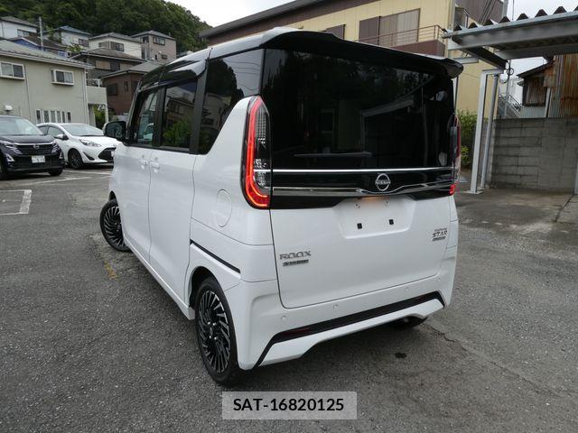 Nissan ROOX 2024-02 8368419-1