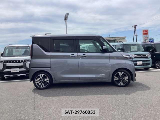 Nissan ROOX 2020-11 8368442-19