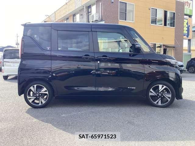 Nissan ROOX 2021-07 8364933-6
