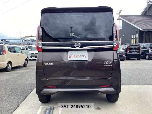 Nissan ROOX 2022-11 8368432-10