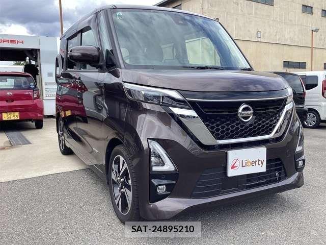 Nissan ROOX 2022-11 8368432-8