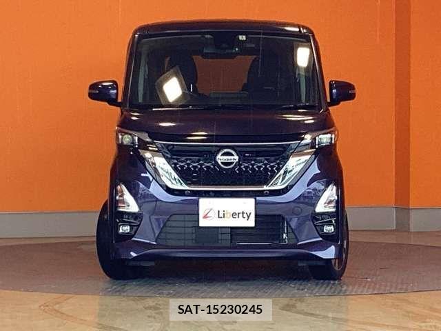 Nissan ROOX 2020-03 8368433-4