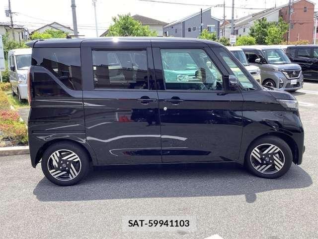 Nissan ROOX 2025-02 8368415-6