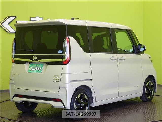 Nissan ROOX 2021-09 8368472-1
