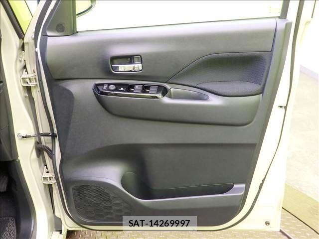 Nissan ROOX 2021-09 8368472-19