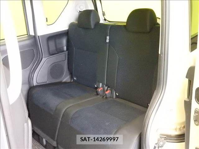 Nissan ROOX 2021-09 8368472-23