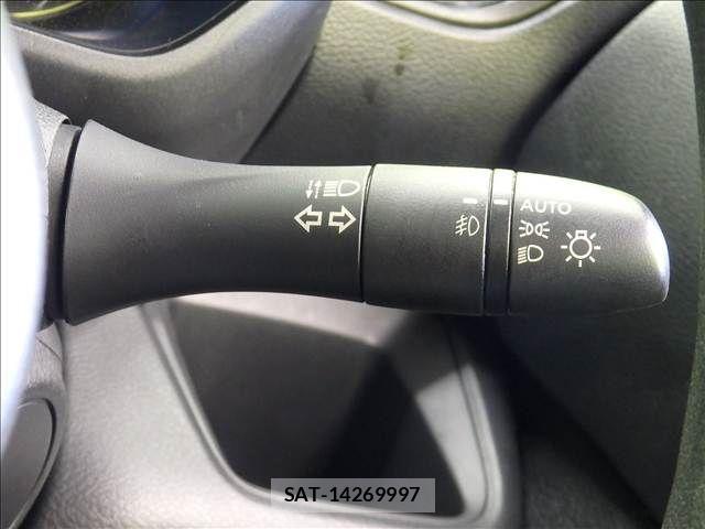 Nissan ROOX 2021-09 8368472-29