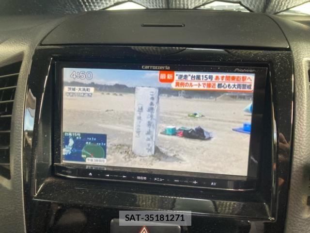 Nissan ROOX 2010-09 8368499-18