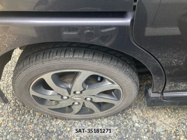 Nissan ROOX 2010-09 8368499-3